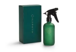 Interieurspray Moments Forest Breeze 13 Interieurspray Moments Forest Breeze -Comfort Beddengoed Winkel 0035 verpakking inhoud bedroom mist forest breeze