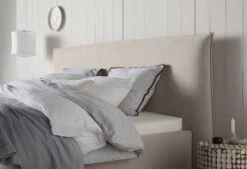 Gestoffeerd Bedframe Capella Celia 25 Gestoffeerd Bedframe Capella Celia -Comfort Beddengoed Winkel 22010139 swiss sense capella celia storage detail 2