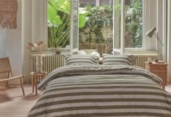 Vtwonen Bold Stripe Dekbedovertrek Green 11 Vtwonen Bold Stripe Dekbedovertrek Green -Comfort Beddengoed Winkel bold stripe green 01 mood large 1