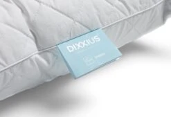 Dixxius Breeze Kapok Hoofdkussen -Comfort Beddengoed Winkel breeze kapok hoofdkussen detail label