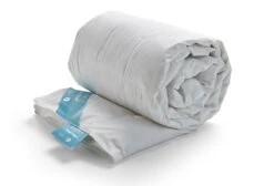 Dixxius Bronze Royal Custom Climate 1 Dekbed 14 Dixxius Bronze Royal Custom Climate 1 Dekbed -Comfort Beddengoed Winkel cc1 opgerold driekwart