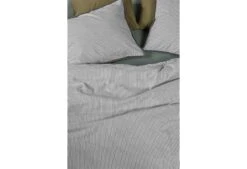 At Home By Beddinghouse Minimalist Dekbedovertrek Black 15 At Home By Beddinghouse Minimalist Dekbedovertrek Black -Comfort Beddengoed Winkel minimalist black 40 detail large 1