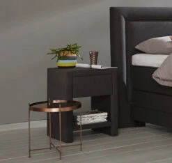 Nachtkast City 8 Nachtkast City -Comfort Beddengoed Winkel nachtkast city gestoffeerd 3