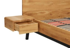Nachttafel Balance Shelf Met Lade 10 Nachttafel Balance Shelf Met Lade -Comfort Beddengoed Winkel shelf met lade open aan bed 02