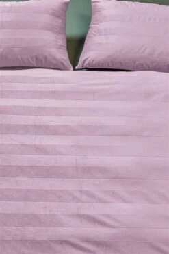 At Home By Beddinghouse Soft Shine Dekbedovertrek Lila 15 At Home By Beddinghouse Soft Shine Dekbedovertrek Lila -Comfort Beddengoed Winkel soft shine lila 60 online large