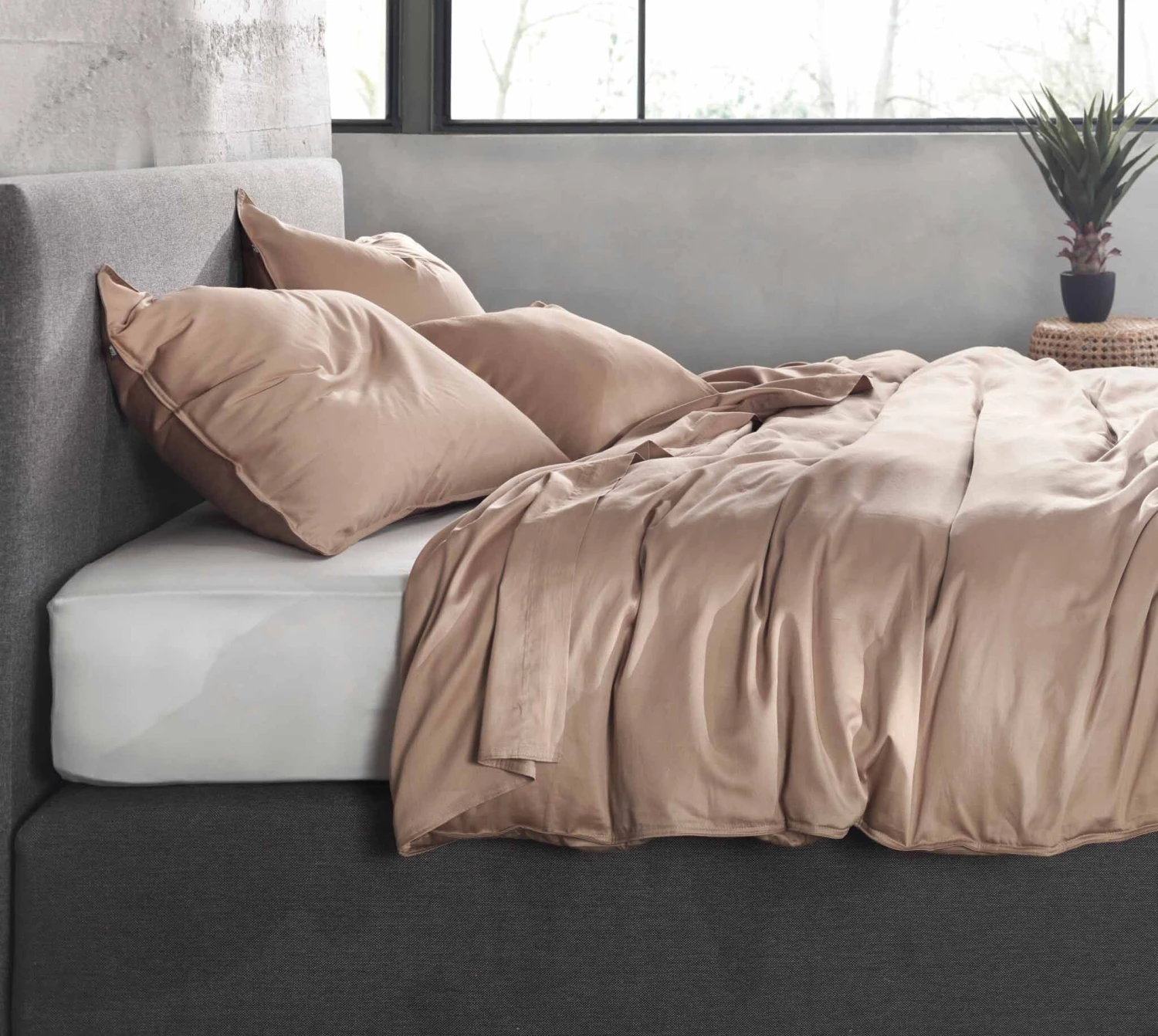 Zo!Home Satinado Dekbedovertrek Praline Brown 4 Zo!Home Satinado Dekbedovertrek Praline Brown - Afbeelding 2